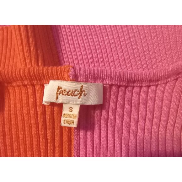 Peach Woman's Size Small Sweater - Picture 5 of 6